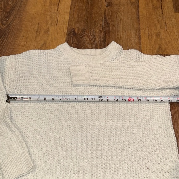 Time and Tru Women’s Crew Neck Long  Sleeve Cable Knit Sweater (Size: Large) - Picture 4 of 4